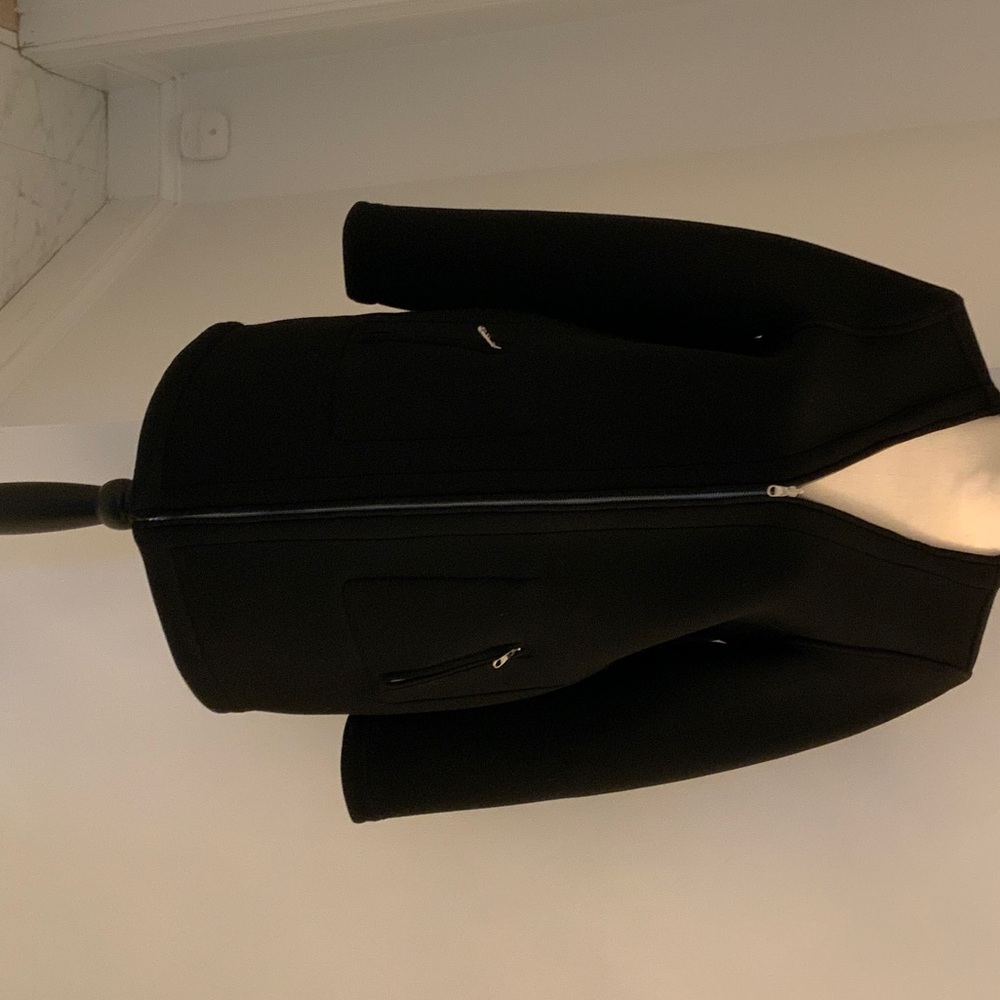 Body-con black/gray reversible 3-quarter length coat with zipper.